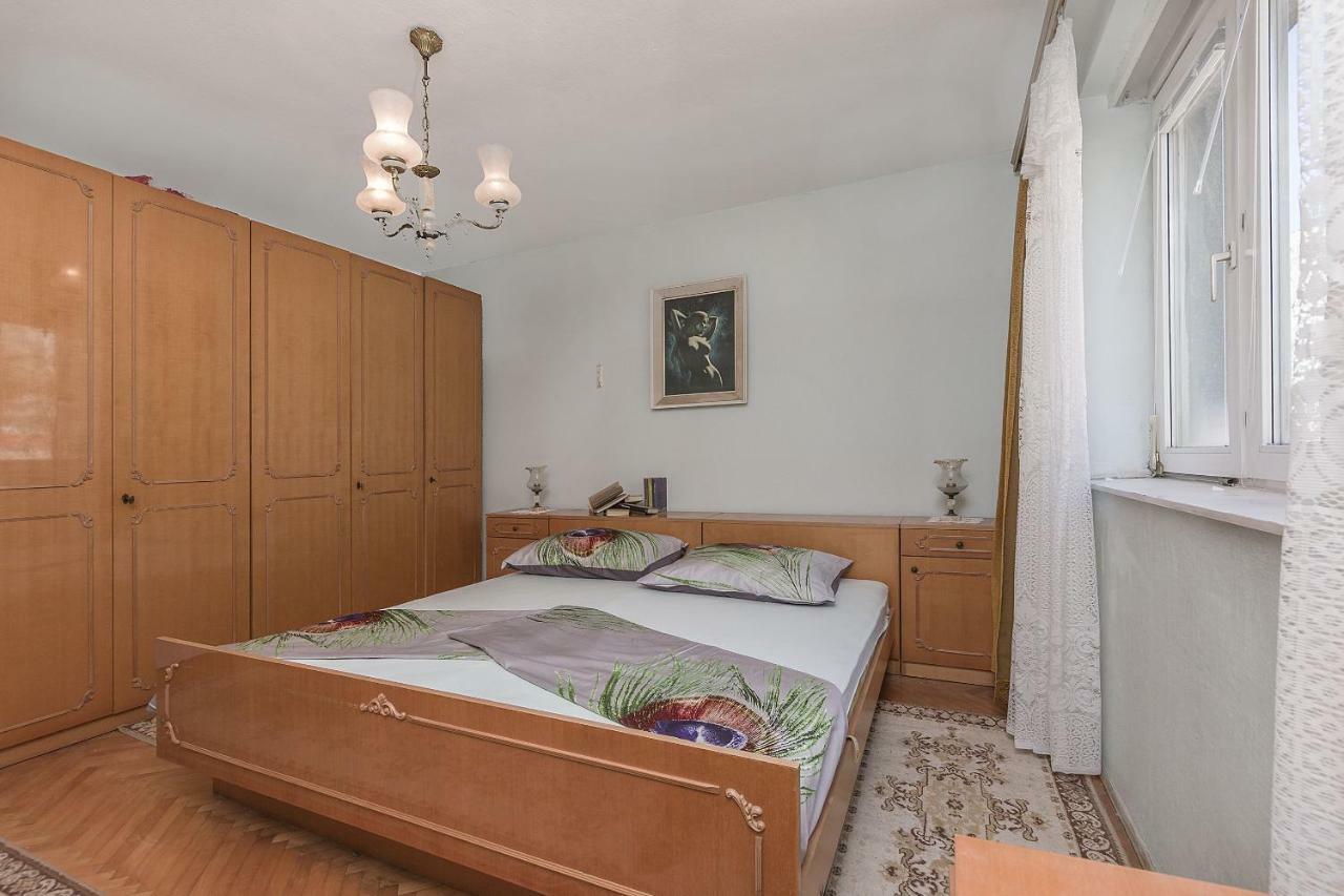 Apartment Nansy Omis Room photo