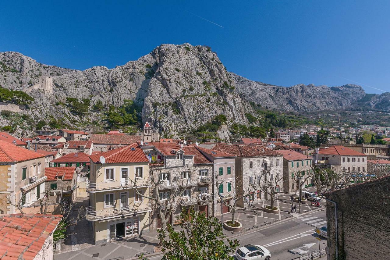 Apartment Nansy Omis Exterior photo